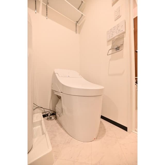 Room image 13