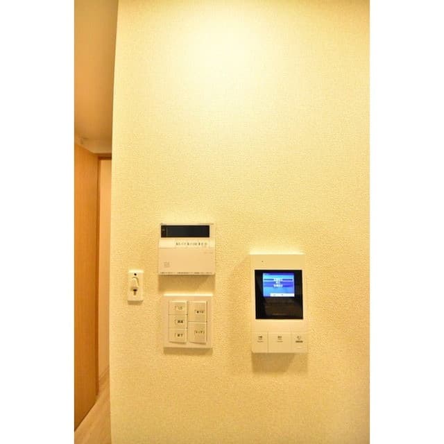Room image 15