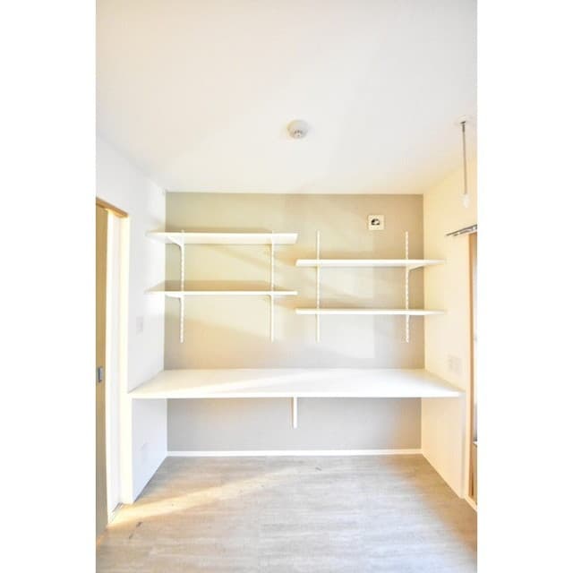 Room image 16