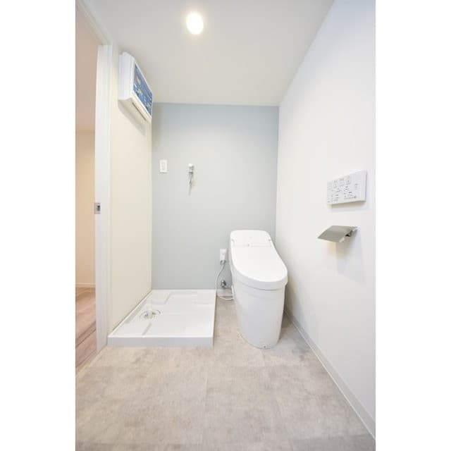 Room image 9