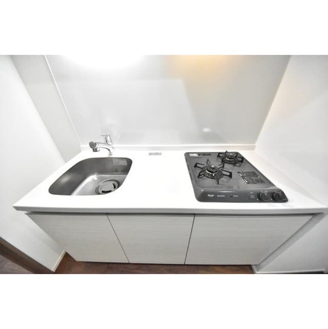 Room image 8