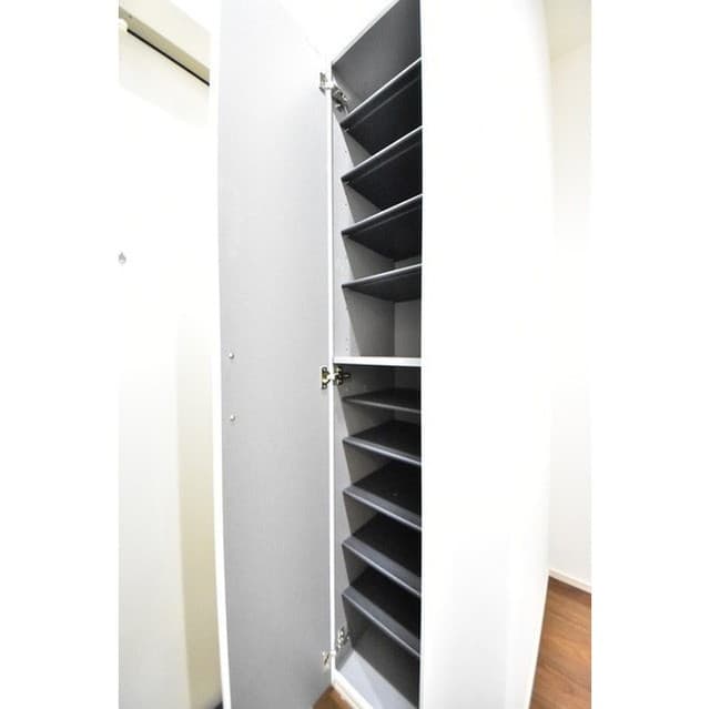 Room image 9