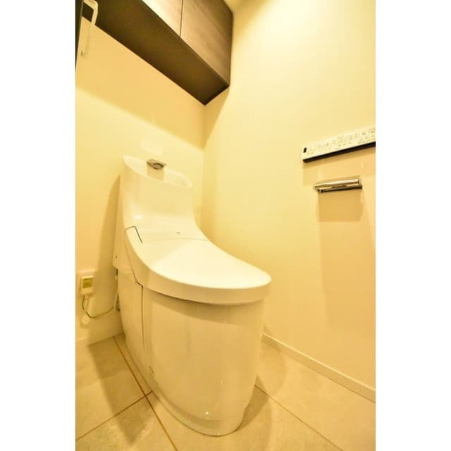 Room image 11