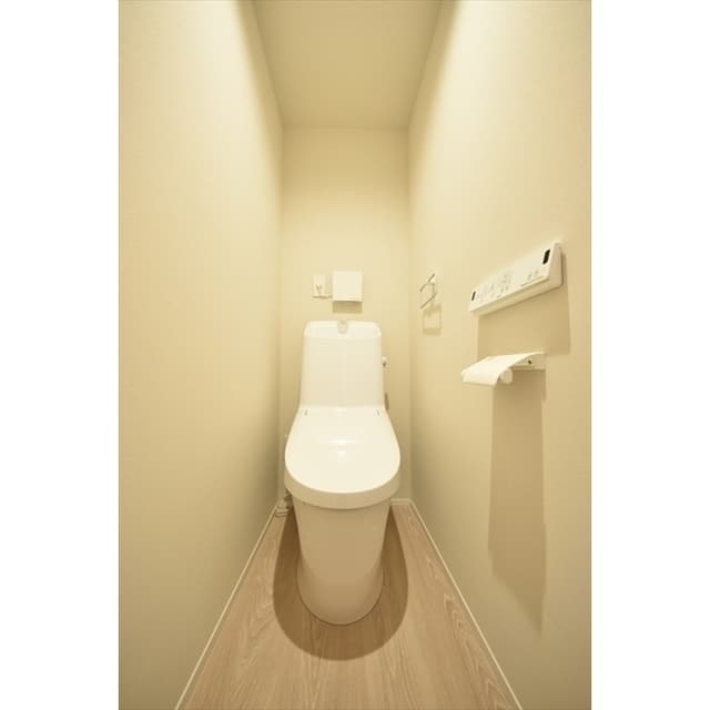 Room image 14