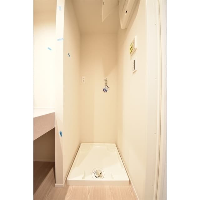 Room image 16
