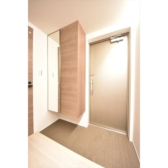 Room image 11
