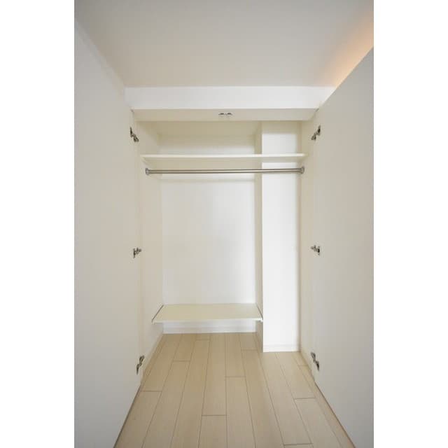 Room image 15