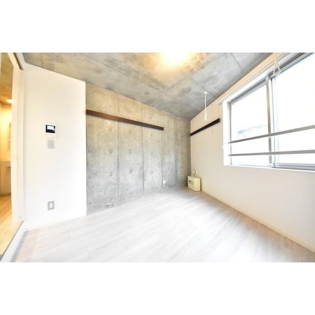 Room image 14