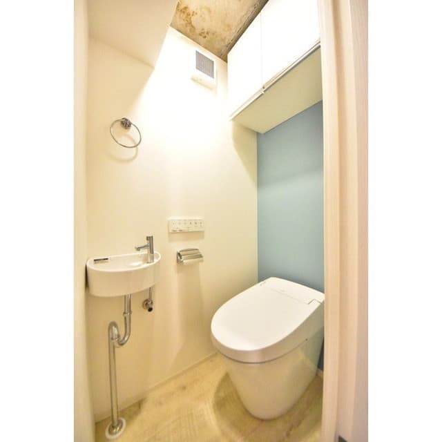 Room image 8