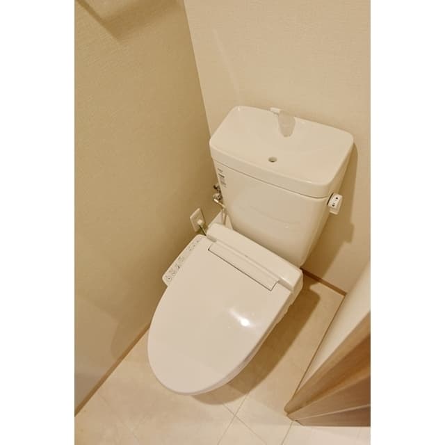 Room image 12