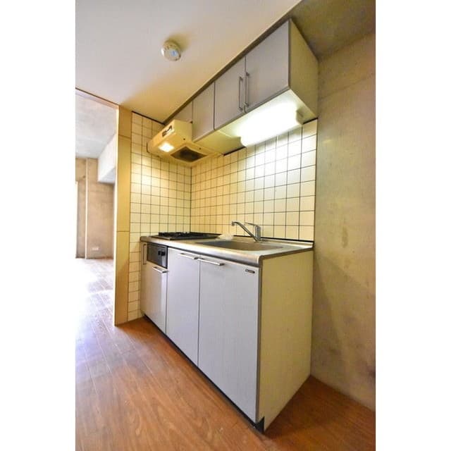 Room image 14