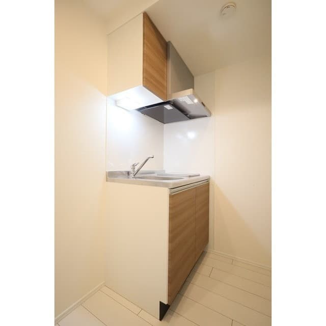 Room image 12