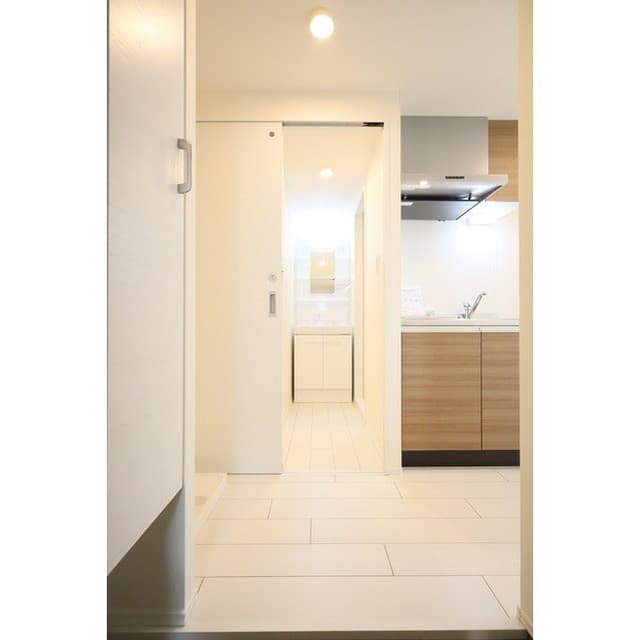 Room image 11