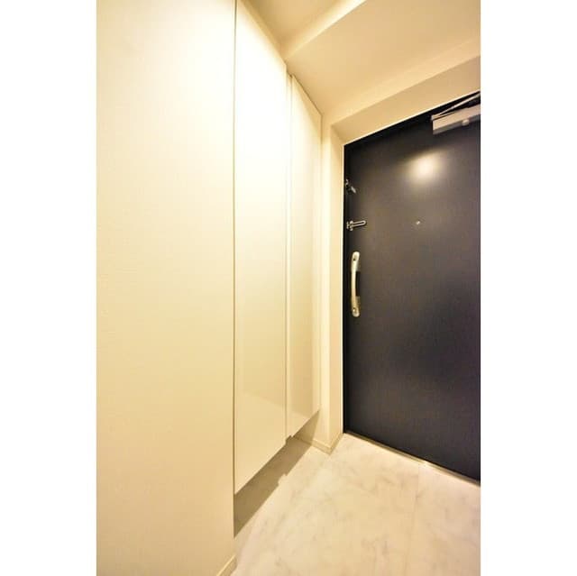 Room image 11