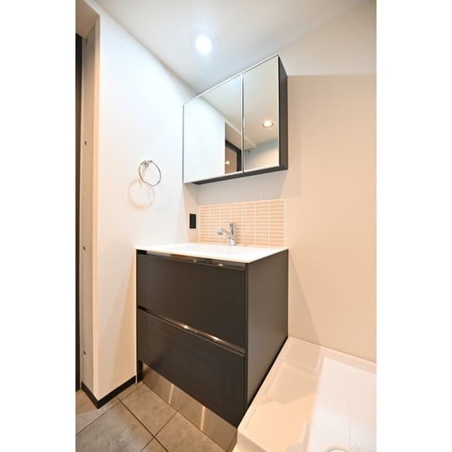 Room image 13