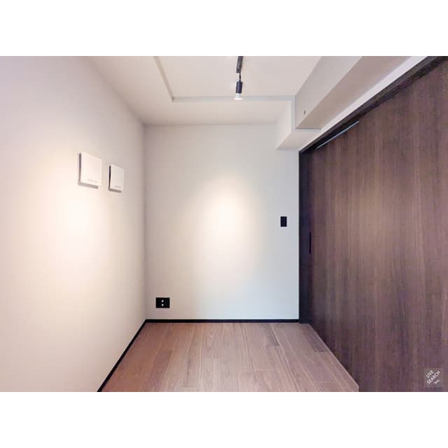 Room image 13