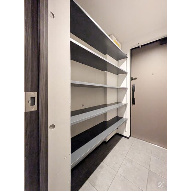 Room image 13