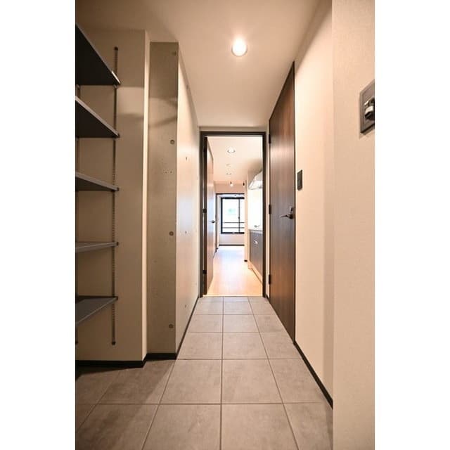 Room image 11