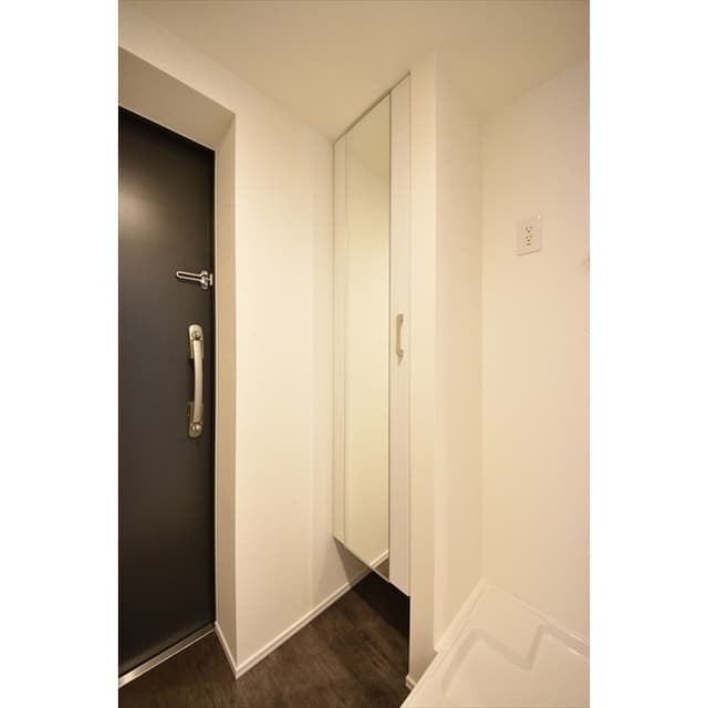 Room image 10