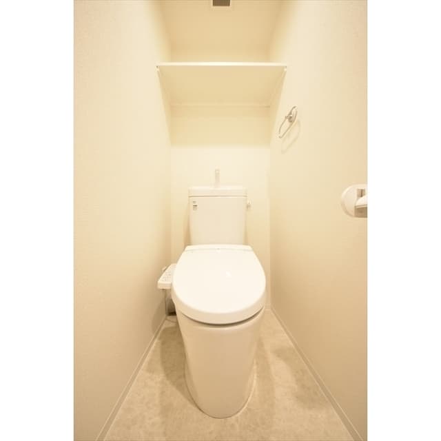 Room image 13