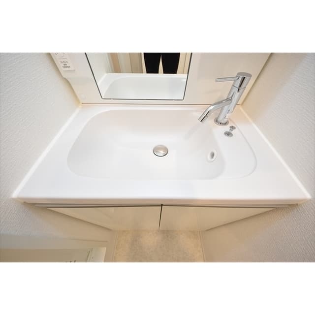 Room image 15