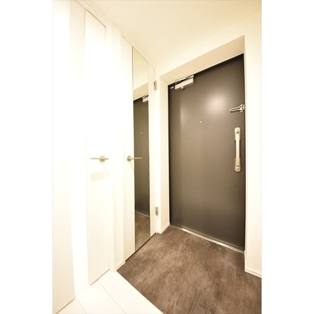 Room image 11