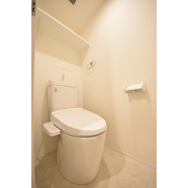 Room image 13