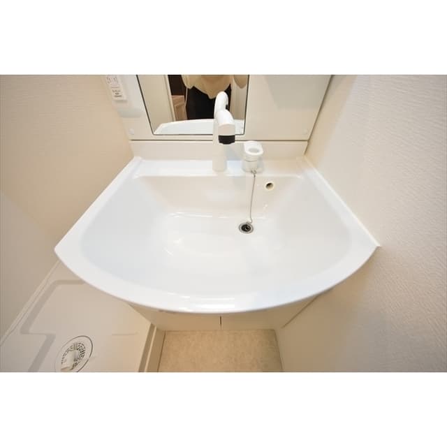 Room image 16