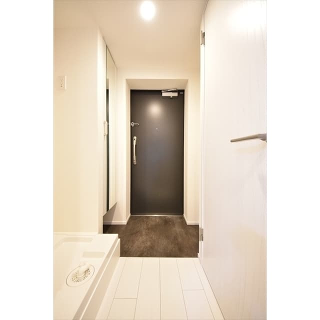 Room image 10