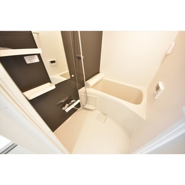 Room image 14