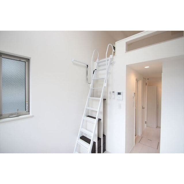 Room image 10