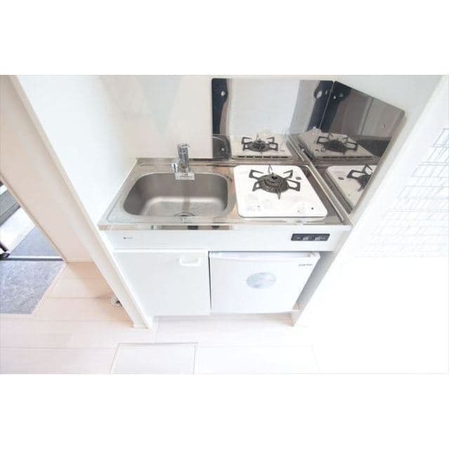Room image 9