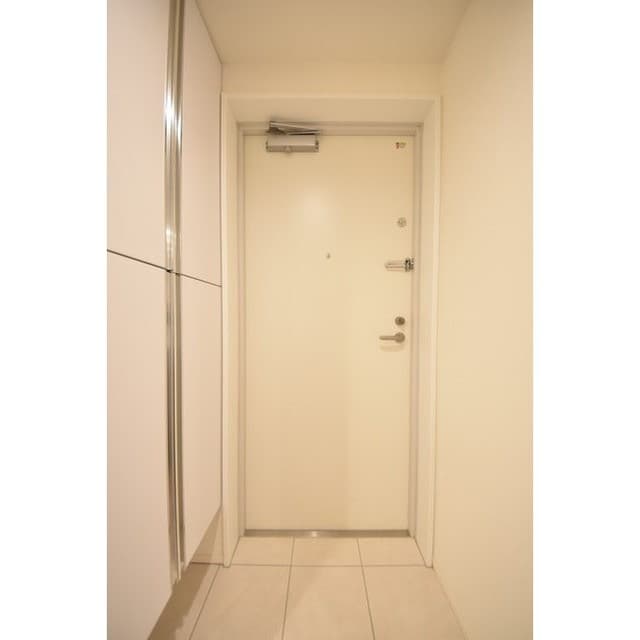 Room image 10