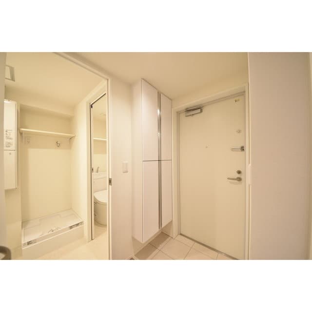 Room image 13