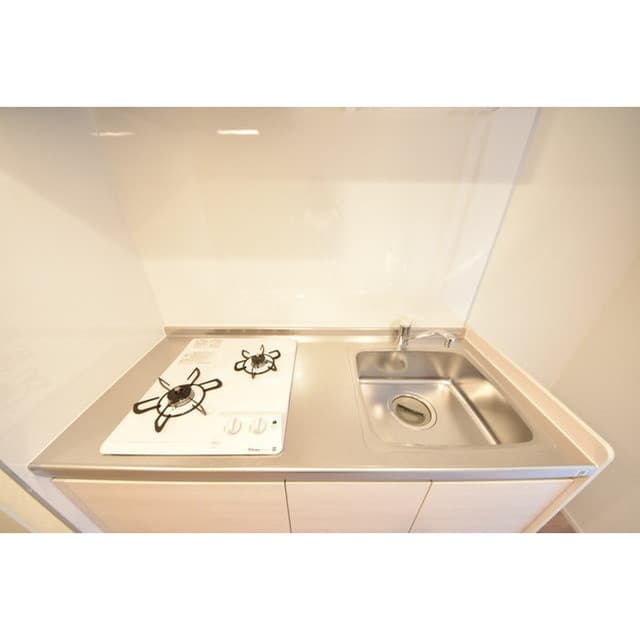 Room image 8