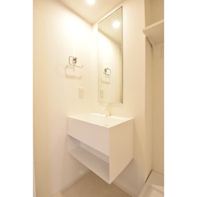 Room image 14