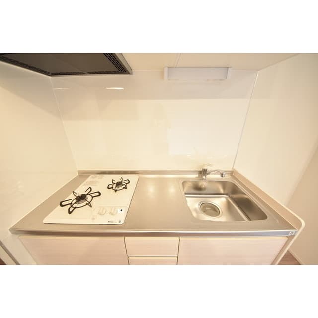 Room image 8