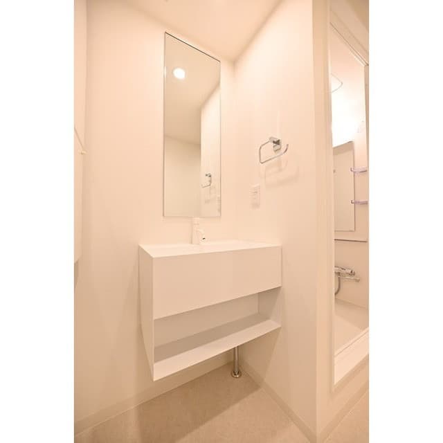 Room image 12
