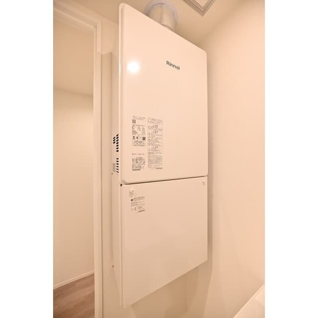 Room image 13