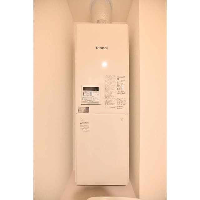 Room image 15