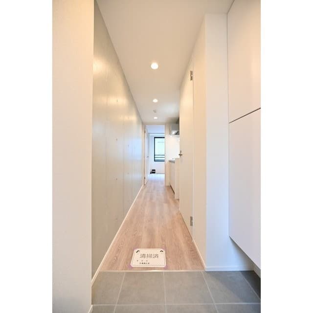 Room image 10