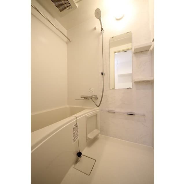 Room image 12
