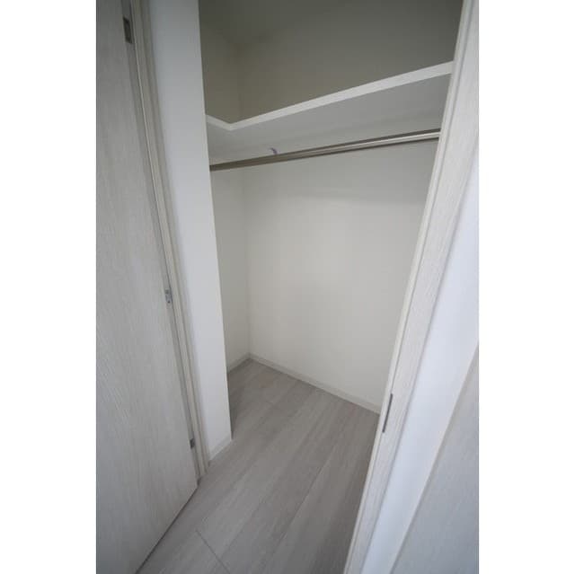 Room image 14