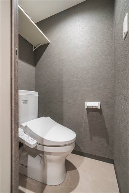 Room image 8