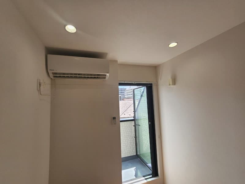 Room image 10