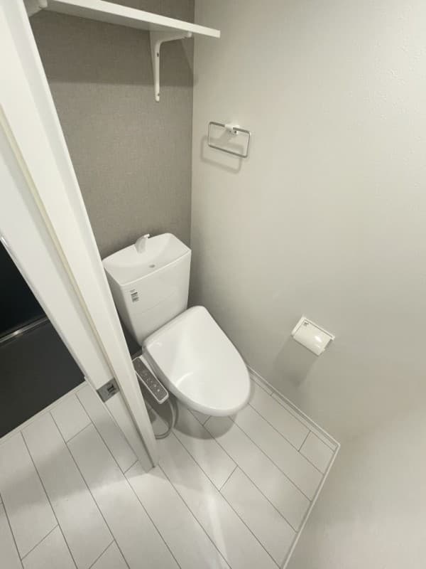 Room image 8