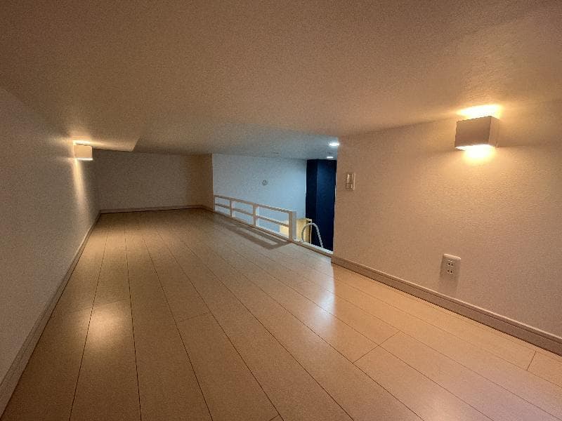Room image 9