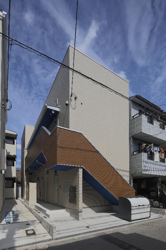 Main Image