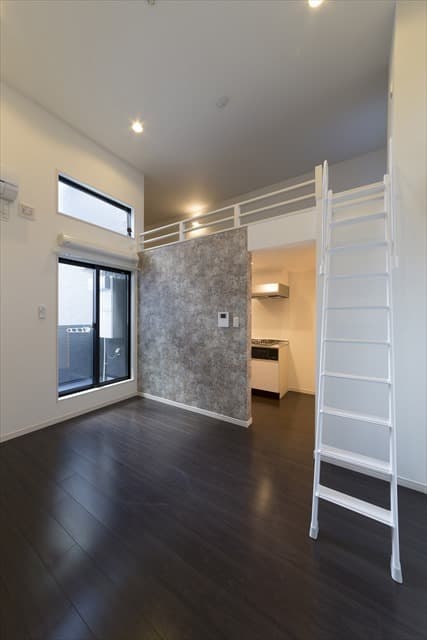 Room image 11
