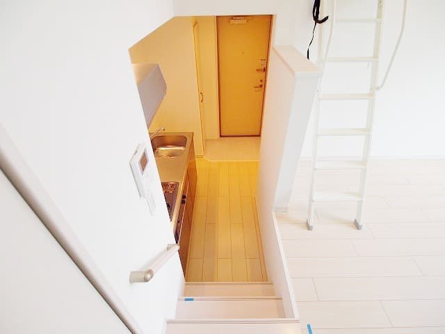 Room image 12